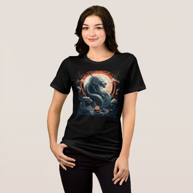 Camiseta Celestial Dragon Beneath Burning Moon (Frente Completa)