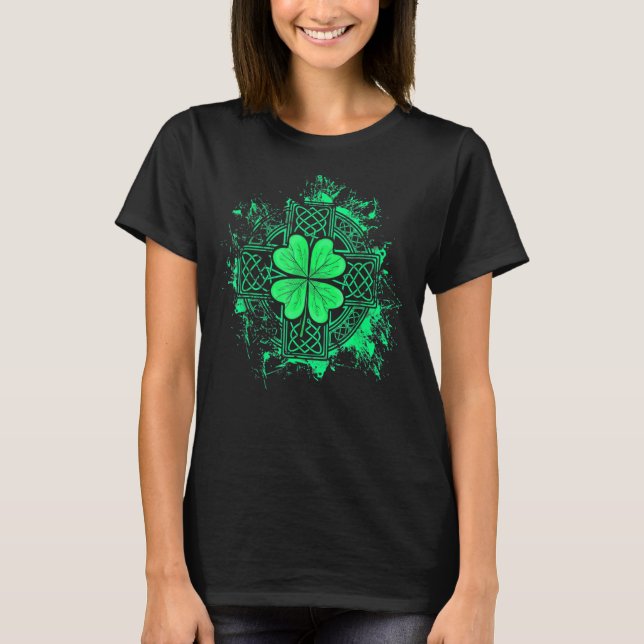 Camiseta Celtic Knot Irish Shamrock Three Leaf C Rua Patric (Frente)