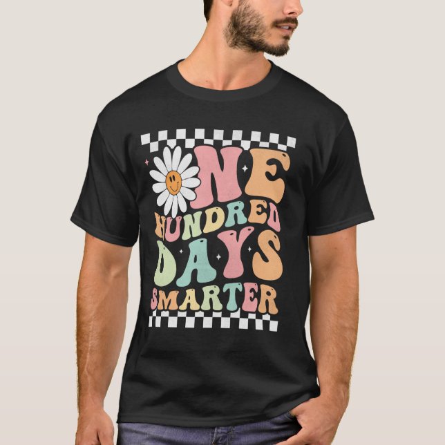 Camiseta Cem Dias Mais Inteligente Retro Daisy (Frente)
