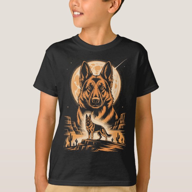 Camiseta Cena Noturna do Deserto Pastor Alemão Lua (Frente)