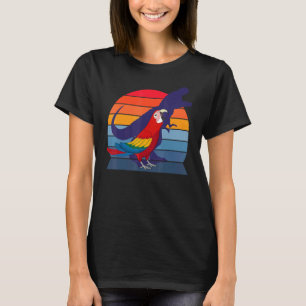 Camiseta Cenoura I Tyrannosaurus Rex I Scarlet Macaw