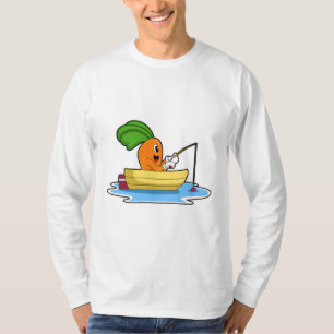 Camiseta Cenoura no barco à pesca com vara de pesca