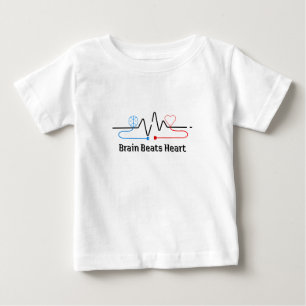 Camiseta Cérebro Acima do Coração Bebê