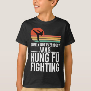 Camiseta Certamente Nem Todos Estavam Lutando Kung Fu Engra