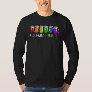 Camiseta Cerveja de Celebrar a Diversidade Bebendo Lgbt Cer