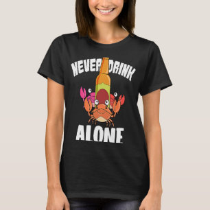 Camiseta Cerveja E Caranguejo Nunca Bebem Sozinhos Carangue