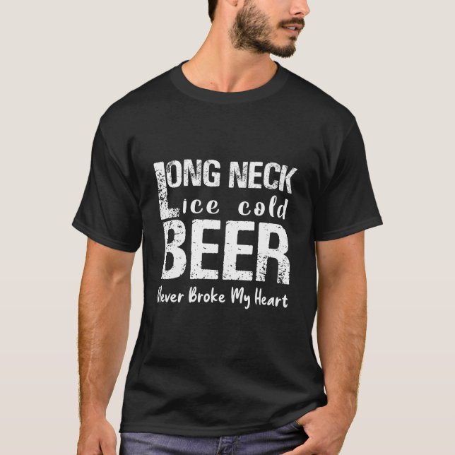 Camiseta Cerveja Gelada de Pescoço Longo Nunca Quebrou Meu  (Frente)