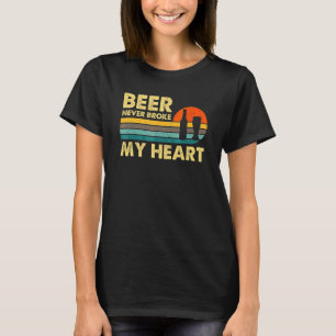 Camiseta Cerveja Retro Vintage Nunca Quebrou Meu Coração Be