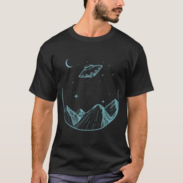 Camiseta Céu Noturno das Montanhas OVNI (Frente)