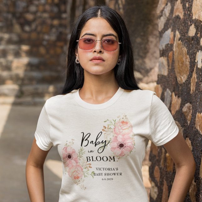 Camiseta Chá de Bebê Baby in Bloom (Criador carregado)