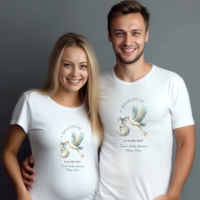 Camiseta Chá de fraldas De Menino Blue Storey Mãe Para Ser (Baby Shower Boy Name Blue Stork Special Delivery T-Shirt)