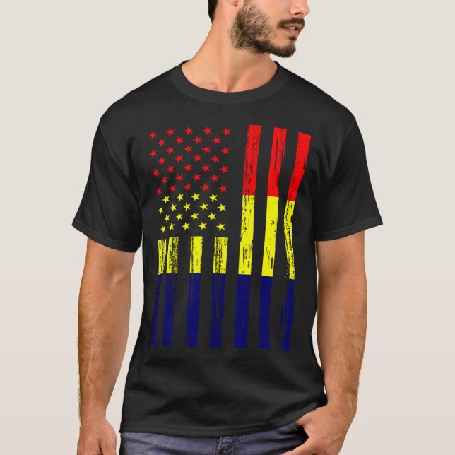 Camiseta Chad Flag America US It is in my DNA  for Chadians (Frente)