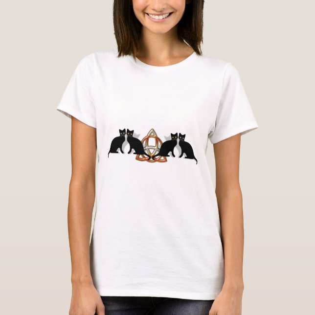 Camiseta Chama Triquetra de Pentgagram dos gatos (Frente)