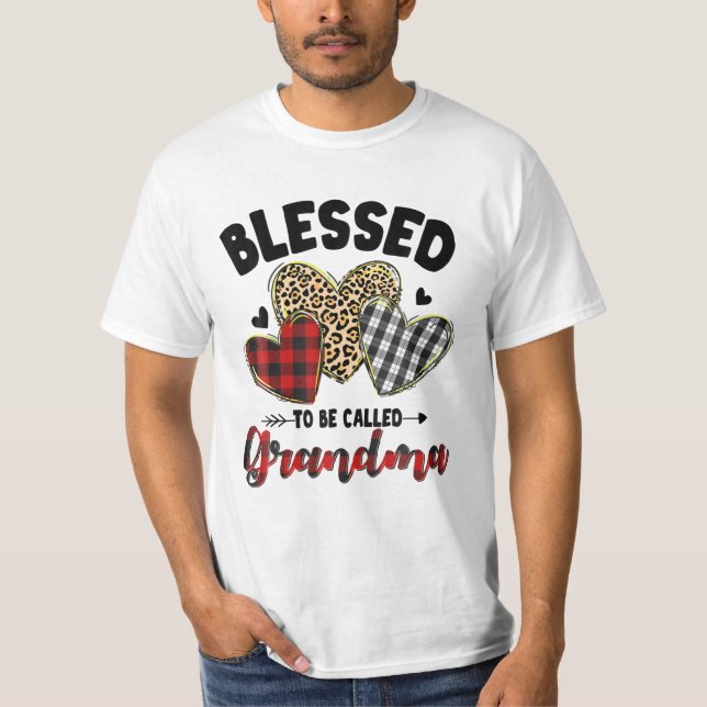 Camiseta Chamada vovó mãe (Frente)