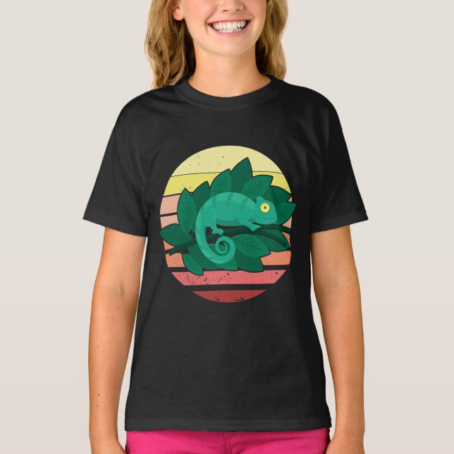 Camiseta Chameleon Lizard Retro Sunset Répteis (Frente)