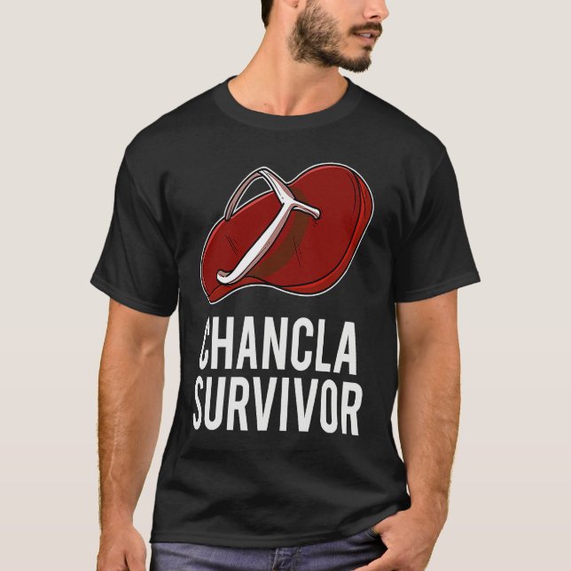Camiseta Chancla Survivor  Spanish Latin Sarcastic Joke (Frente)