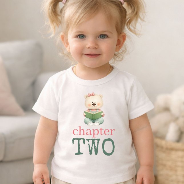 Camiseta Chapter Two Teddy Bear Book Girl Age 2 (Criador carregado)
