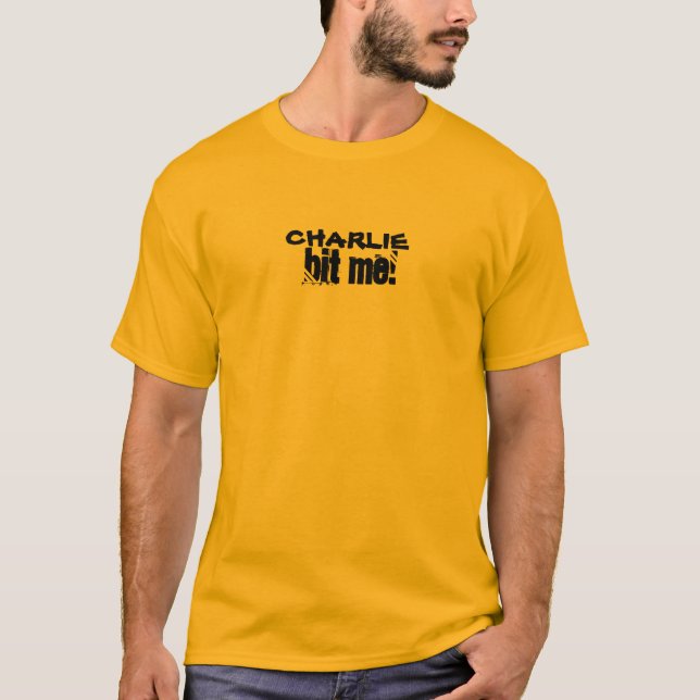 CAMISETA CHARLIE MORDEU-ME! (Frente)