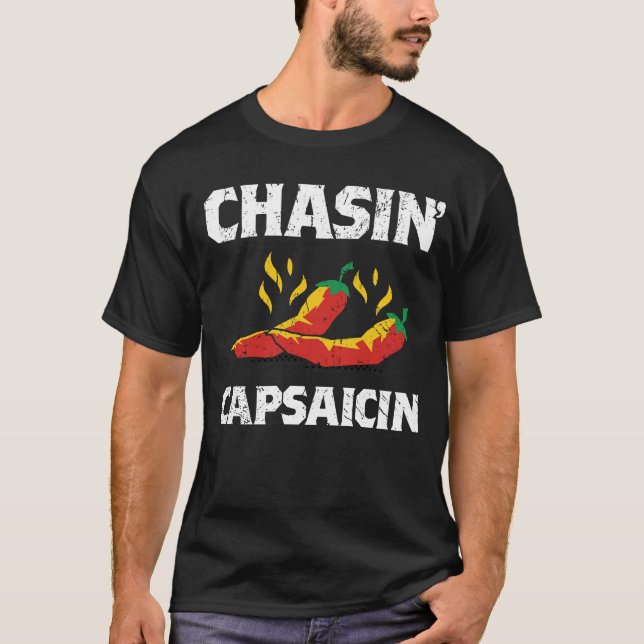 Camiseta Chasin Capsaicin Funny Hot Spicy Molho Pimenta Gif (Frente)