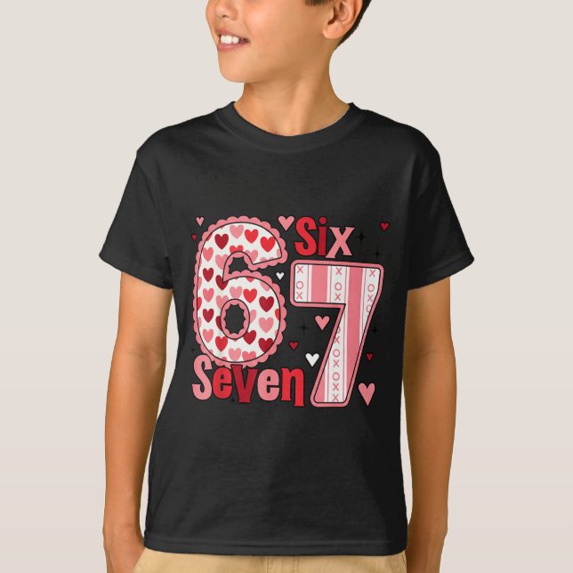 Camiseta Checkered Valentine Cute Six Seven 6 7 Meme Teens  (Frente)