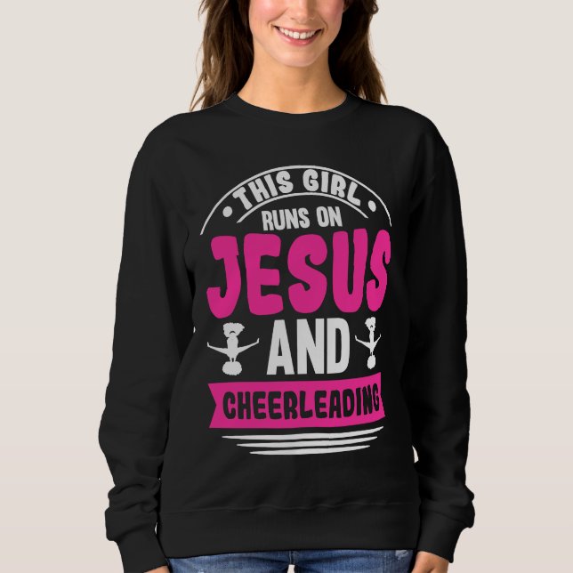 Camiseta Cheer Girl This Girl Runs on Jesus and Cheerleadin (Frente)