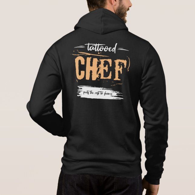 Camiseta Chef tatuado envergonha o resto. Ideia do presente (Verso)
