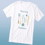 Camiseta Chefe Personalizado<br><div class="desc">Design de chefe divertido com utensílios de cozinha vintage para seu chef, cozinheiro ou especialista em grelhas favoritos. Altere o nome e o texto para personalizar.</div>