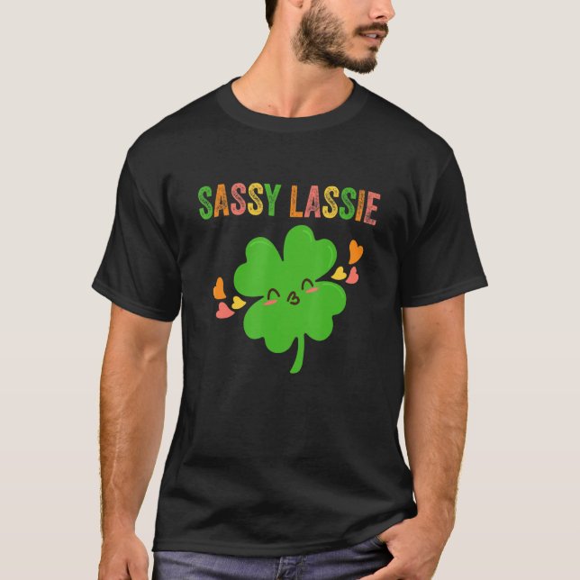 Camiseta Cheio Irlandês De Sassy Lassie Da Rua De Sass Patr (Frente)