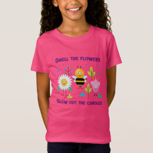 Camiseta Cheire as flores soprando as velas