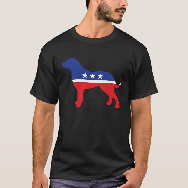 Camiseta Chesapeake Bay Retriever Dog  Political Symbol Ele (Frente)