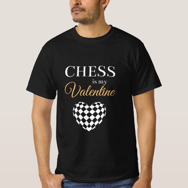 Camiseta Chess É O Meu Namorados Jogo Inteligente Romântico (Frente)