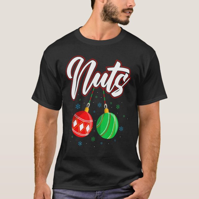 Camiseta Chest Nuts Christmas     Matching Couple Chestnuts (Frente)