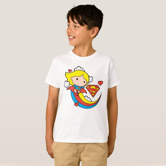 Camiseta Chibi Supergirl Flying Rainbow (Frente Completa)