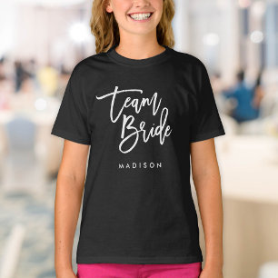 Camiseta Chic Trendy Brush White Script Team Bride