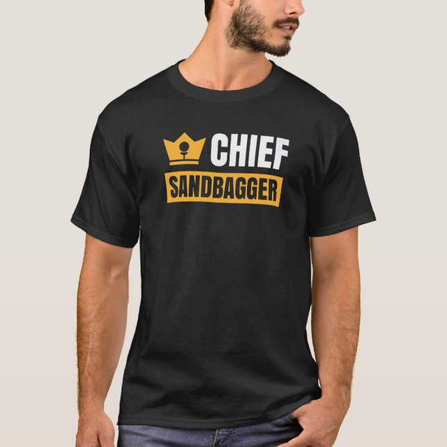 Camiseta Chief Sandbagger Gag Golf   (Frente)