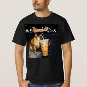 Camiseta Chihuahua Divertido Bebendo Café com Gelo Amante d