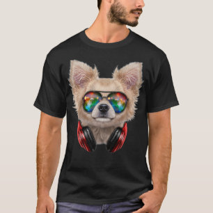 Camiseta Chihuahua Dog como DJ vestindo o Espaço