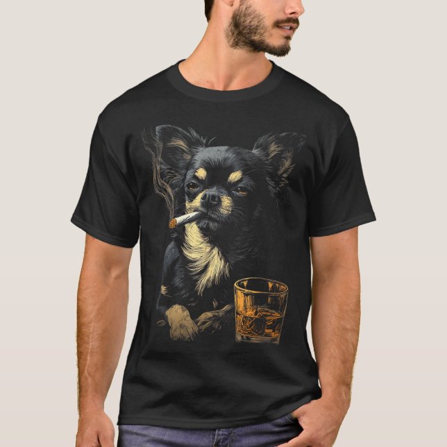 Camiseta Chihuahua Smoking Cigarette Whisky Lover Funny Dog (Frente)
