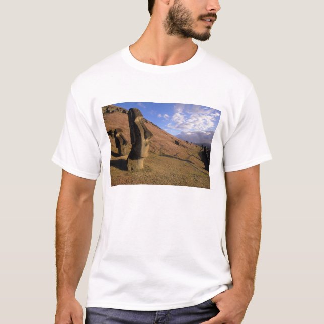 Camiseta Chile, Ilha Páscoa. Hillside com Moai (Frente)