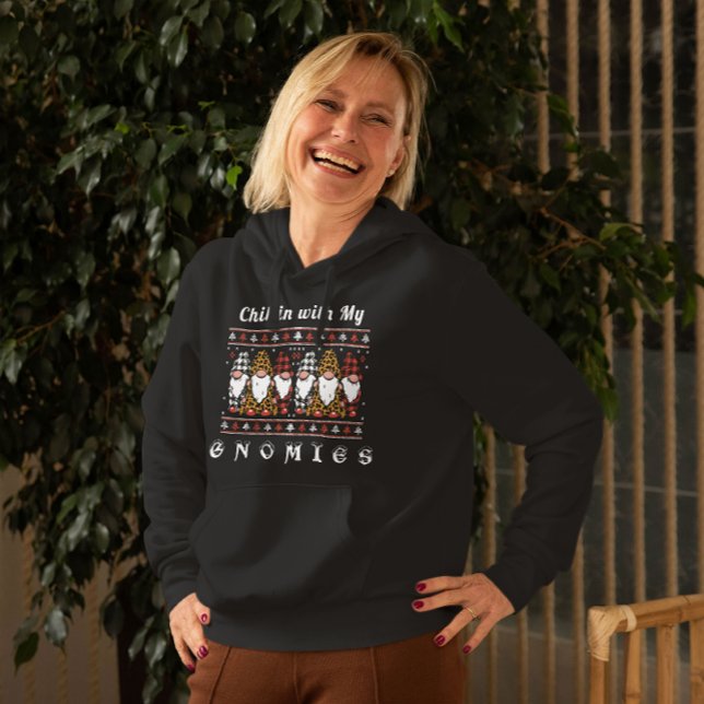 Camiseta Chillin Com Meus Gnomies Engraçado Gnome Payamas (Chillin with my Gnomies)