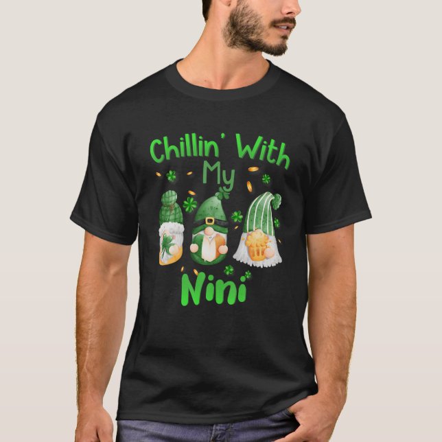 Camiseta Chillin Com Minha Rua Nini Verde Xadrez Gnomos Pat (Frente)