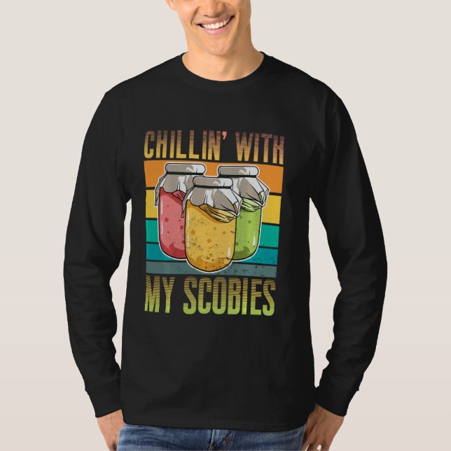 Camiseta Chilling' Com Meus Escoceses Lover Scoby Pun Funny (Frente)