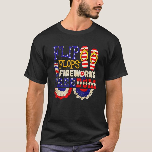 Camiseta Chinelos Fireworks & Freedom 4 De Julho Patrio (Frente)