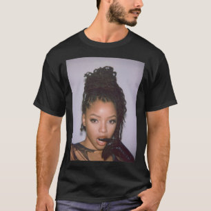 Camiseta Chloe X Halle disparando