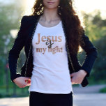 Camiseta Christian Jesus é a minha luz - Salmo 27<br><div class="desc">Camisa cristã para mulheres na caligrafia moderna. Esta moda, design de fé moderna é a dádiva perfeita e a declaração de moda. Elevem sua fé com nossa camiseta cristã para mulheres, adornada com caligrafia elegante. Esta tendência e design moderna não só serve como uma declaração de moda na moda, como...</div>