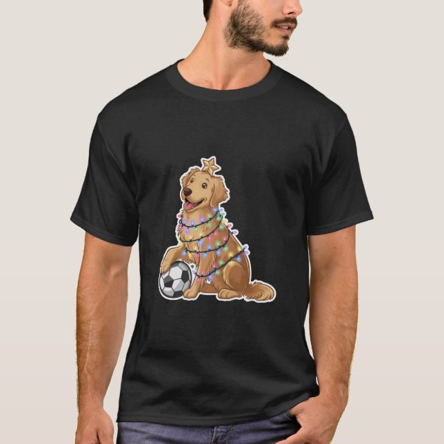 Camiseta Christmas Golden Retriever Dog with Soccer Ball (Frente)