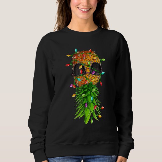 Camiseta Christmas Lights Upside Down Pineapple Swinger Xma (Frente)