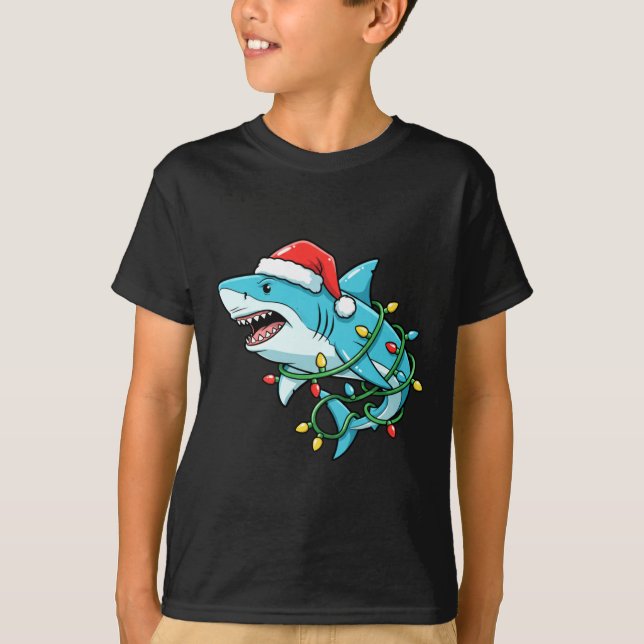 Camiseta Christmas Shark Santa Hat Wrapped In Lights Funny  (Frente)