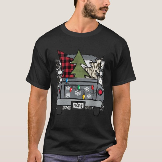 Camiseta Christmas Truck and Red Buffalo Plaid Holiday Tree (Frente)