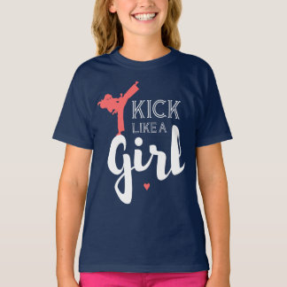 Camiseta Chutar Como Uma Rapariga